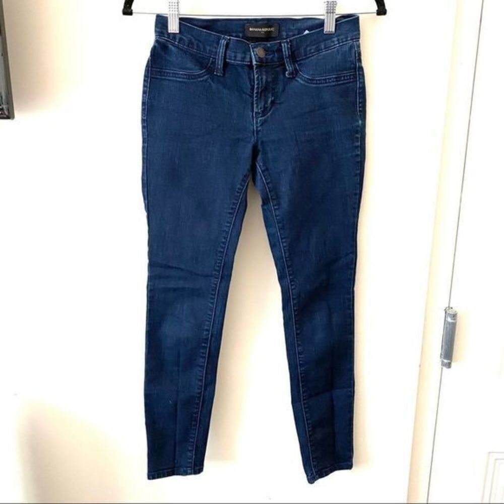 BANANA REPUBLIC Factory Dark Wash Jeans